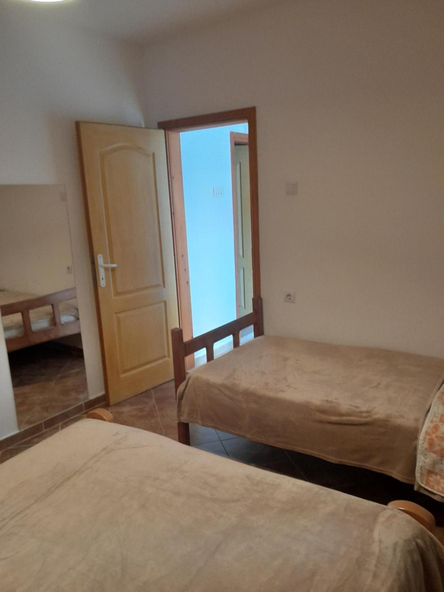 Apartment Jelaca Херцег-Нови Экстерьер фото