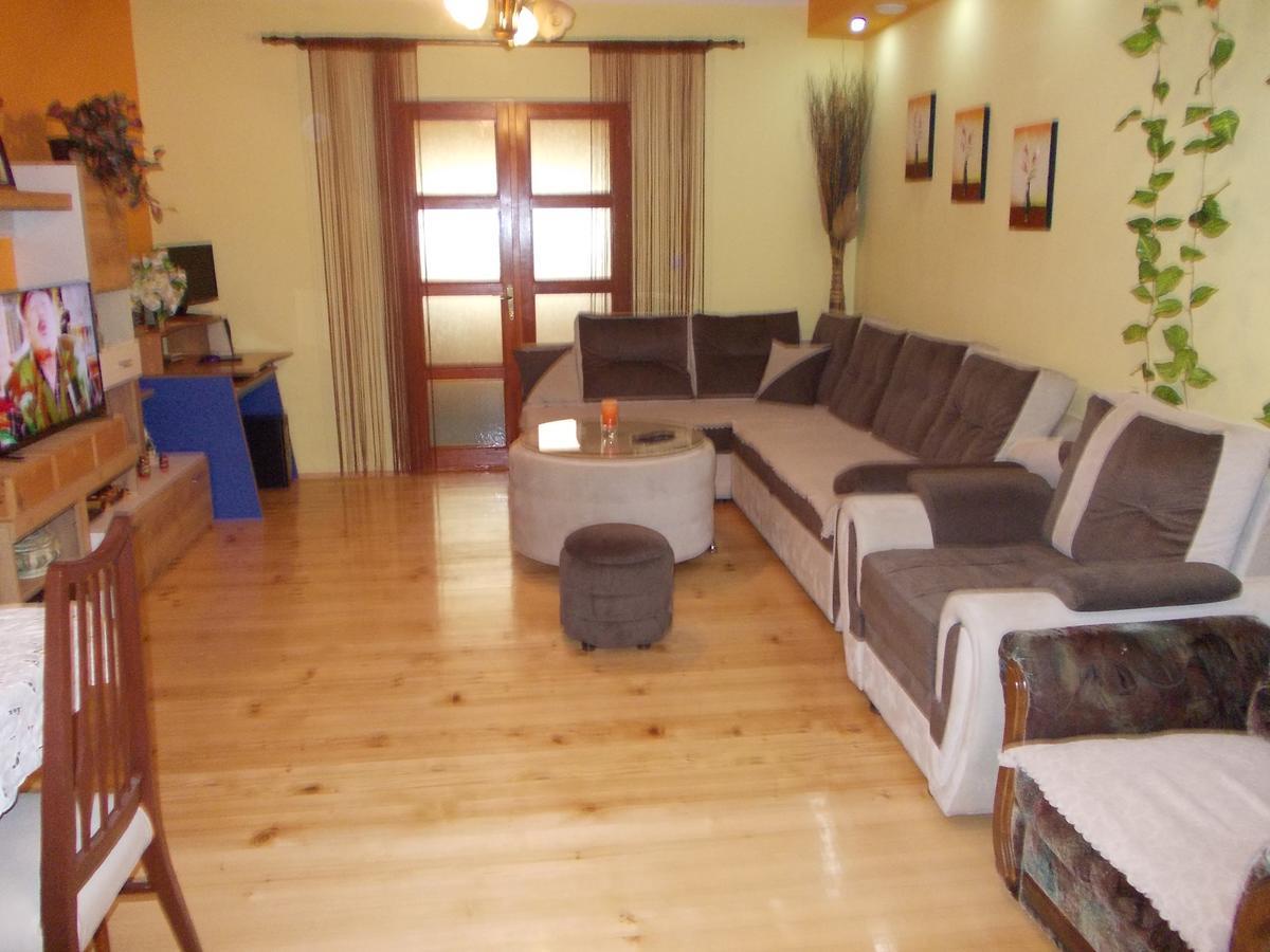 Apartment Jelaca Херцег-Нови Экстерьер фото