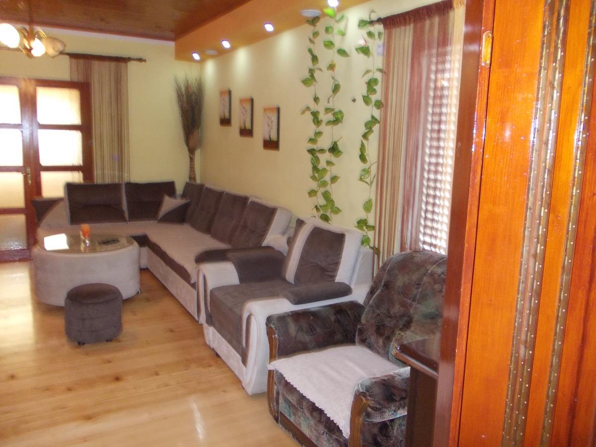 Apartment Jelaca Херцег-Нови Экстерьер фото